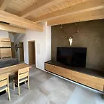 Apart Lobenwein Appartement Pfunds